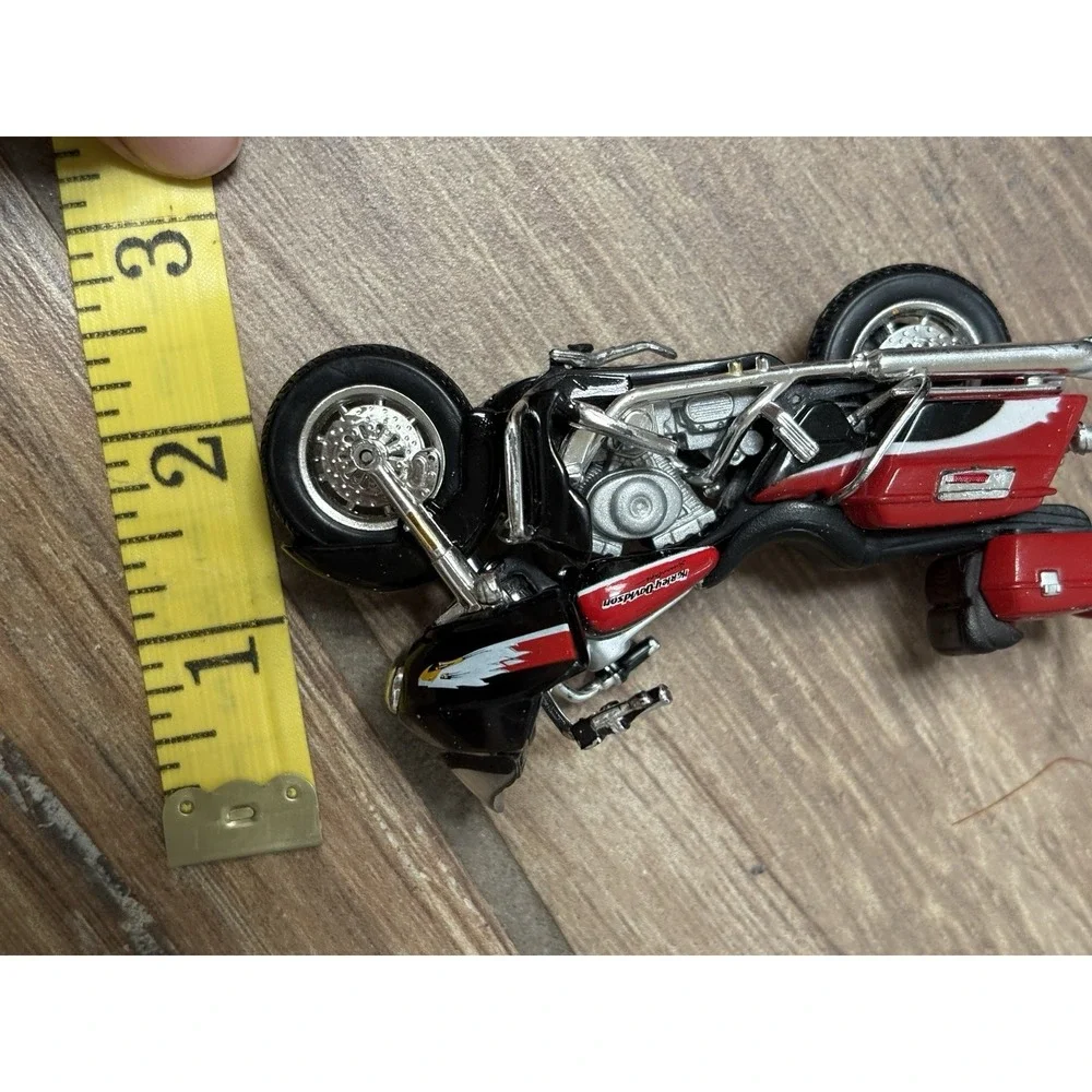 Maisto Harley Davidson 2014 CVO Breakout Diecast Motorcycle‎ Cruiser